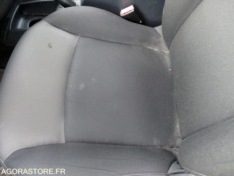 汽车 Renault Kangoo - 2016 - 74262 kms:图15 汽车 Renault Kangoo - 2016 - 74262 kms:图15