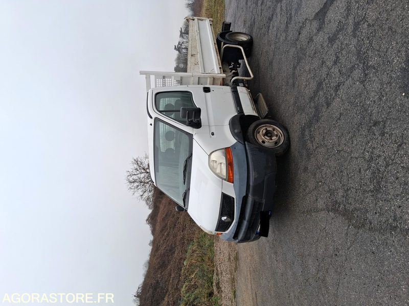 Renault Master 120 DCI - 翻斗货车:图3 Renault Master 120 DCI - 翻斗货车:图3