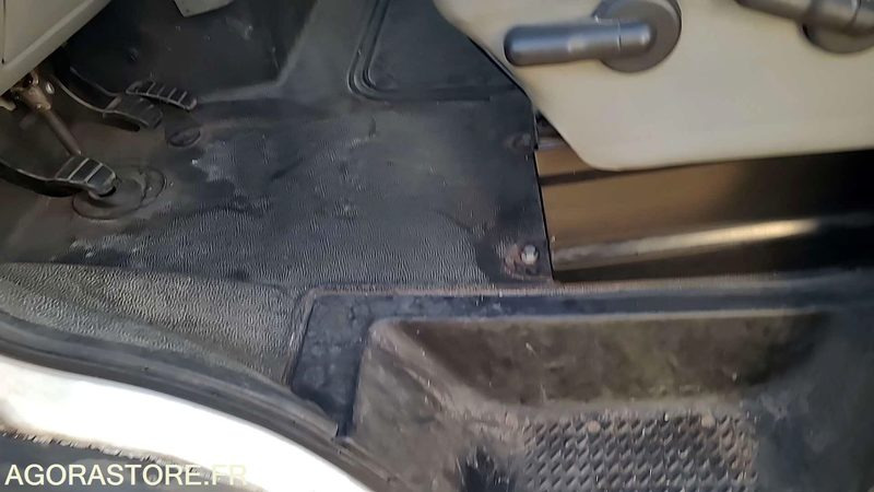 Renault Master - 2006 - 43287kms - 196ARM67 租赁 Renault Master - 2006 - 43287kms - 196ARM67:图12 Renault Master - 2006 - 43287kms - 196ARM67 租赁 Renault Master - 2006 - 43287kms - 196ARM67:图12