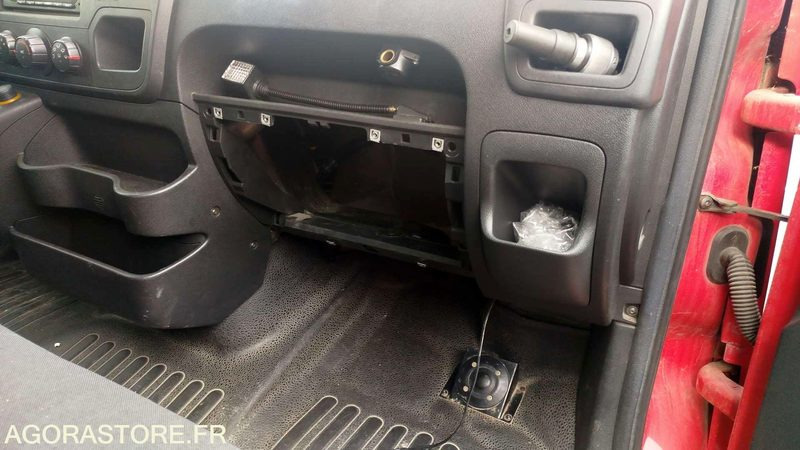 Renault Master - 2011 - 无侧窗厢式货车:图5 Renault Master - 2011 - 无侧窗厢式货车:图5