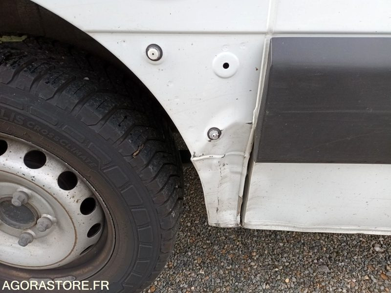 Renault Master 7 places - 179427 kms - 2016 - 无侧窗厢式货车:图5 Renault Master 7 places - 179427 kms - 2016 - 无侧窗厢式货车:图5