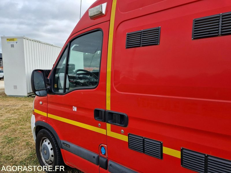 无侧窗厢式货车 Renault Master - AL870LK：图20