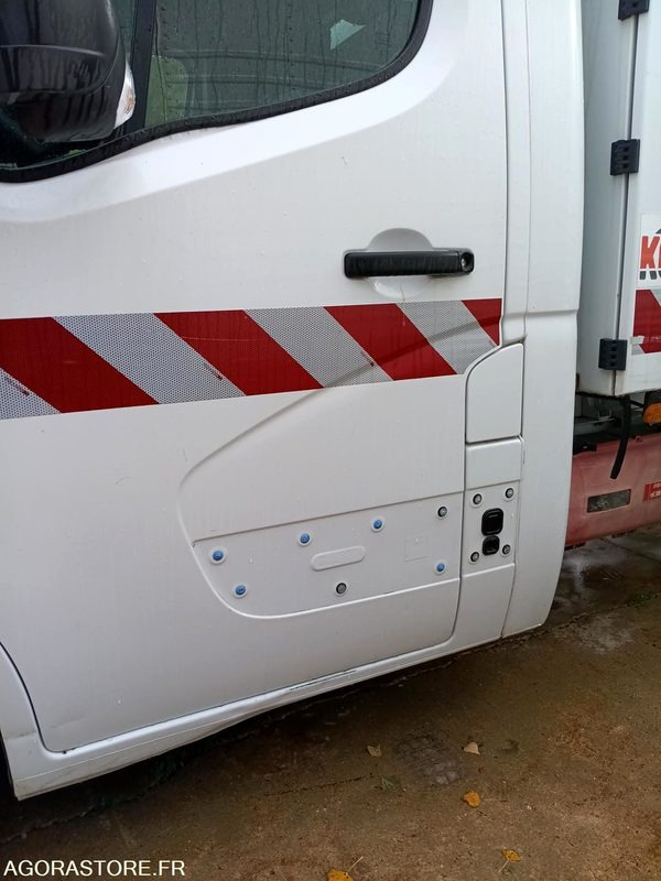 Renault Master Benne - 37900 km - 2018 - 翻斗货车:图4 Renault Master Benne - 37900 km - 2018 - 翻斗货车:图4
