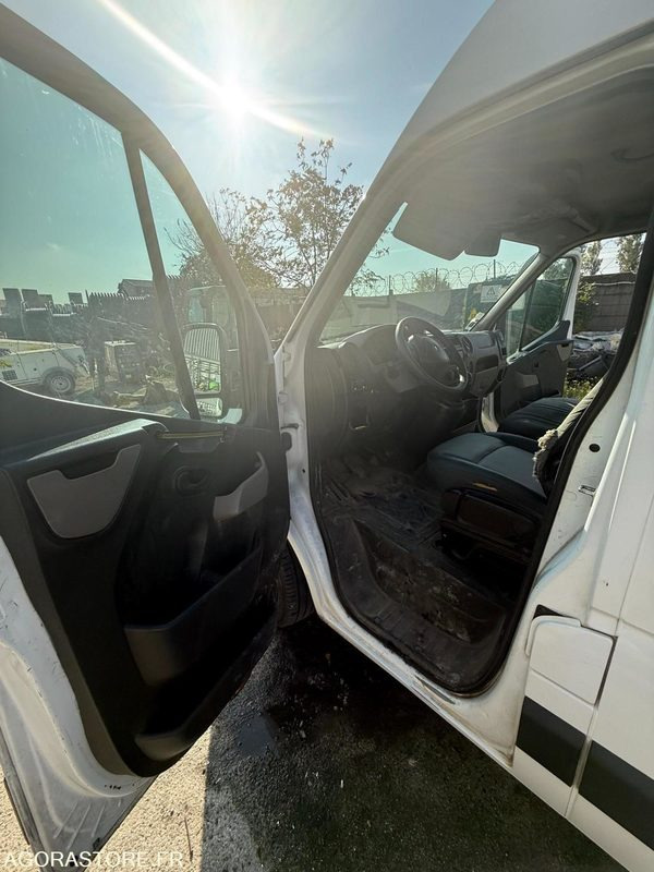 Renault Master H2L2 - 2011 - 272500 KM - 无侧窗厢式货车:图5 Renault Master H2L2 - 2011 - 272500 KM - 无侧窗厢式货车:图5