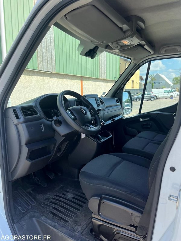 Renault Master III FG F3500 - 2020 - 153 000km - 无侧窗厢式货车:图5 Renault Master III FG F3500 - 2020 - 153 000km - 无侧窗厢式货车:图5
