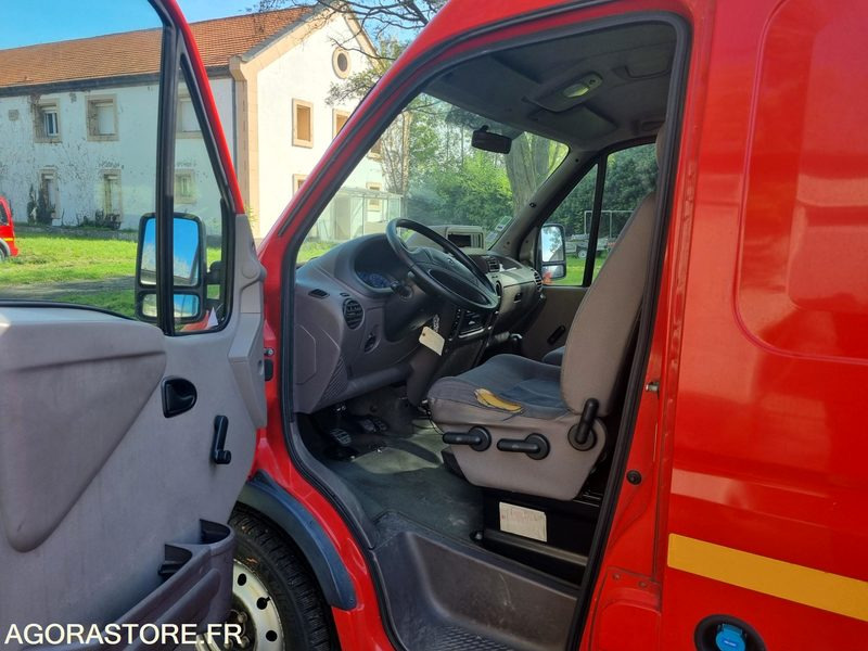 Renault Master L2H2 - CH 738 CG - Compresseur - 2001 - 无侧窗厢式货车:图5 Renault Master L2H2 - CH 738 CG - Compresseur - 2001 - 无侧窗厢式货车:图5