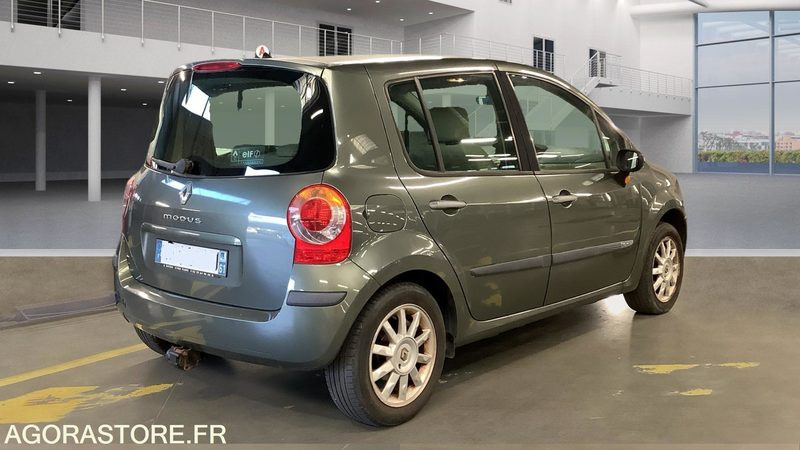 Renault Modus 1.6 16V LUXE PRIVILÈGE - 汽车:图2 Renault Modus 1.6 16V LUXE PRIVILÈGE - 汽车:图2
