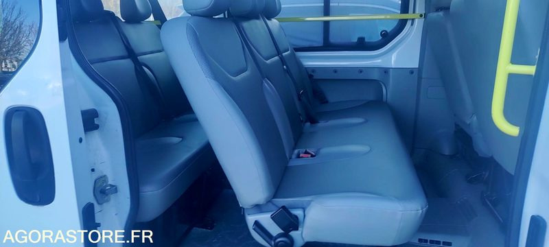 Renault Trafic 2 combi phrase . 2.0 dci 16v minibus long 90 cv - 小型巴士, 小型客车:图5 Renault Trafic 2 combi phrase . 2.0 dci 16v minibus long 90 cv - 小型巴士, 小型客车:图5