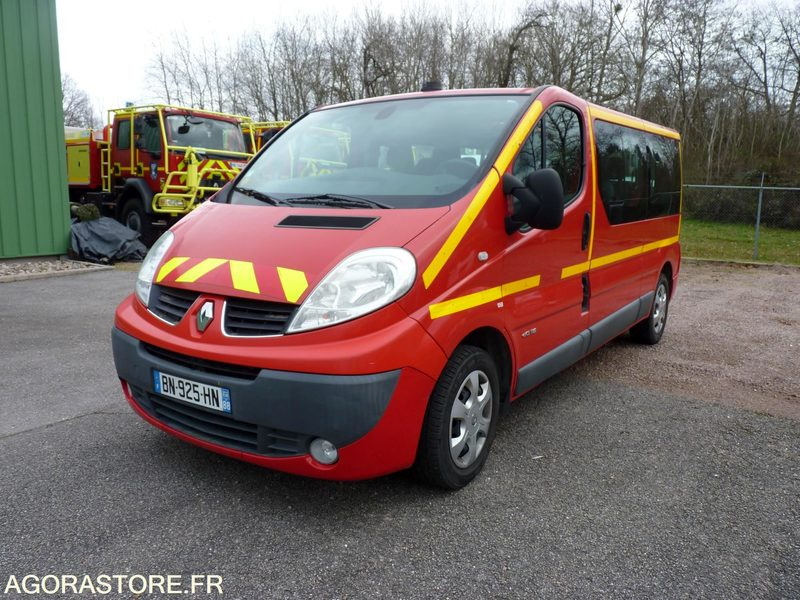 Renault Trafic 9 Places - 紧凑型面包车:图3 Renault Trafic 9 Places - 紧凑型面包车:图3