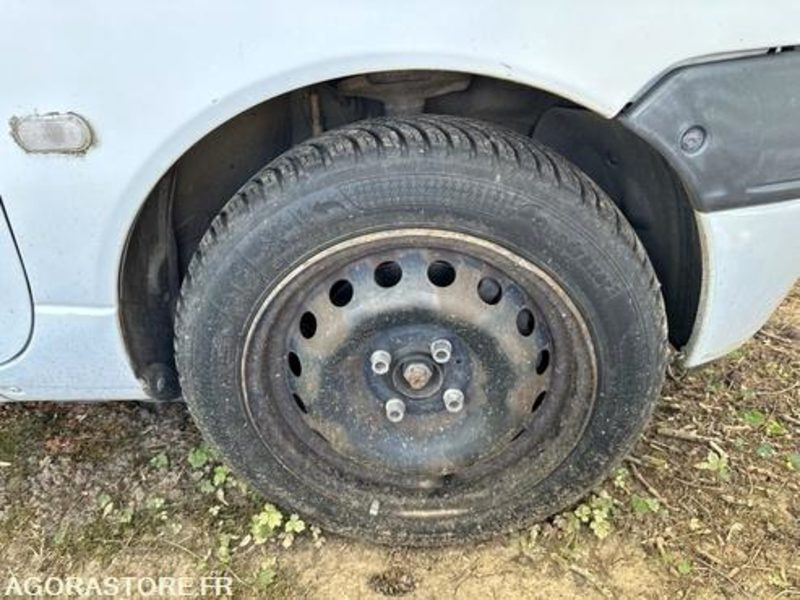 Renault Twingo - 733BHH57 - 汽车:图4 Renault Twingo - 733BHH57 - 汽车:图4