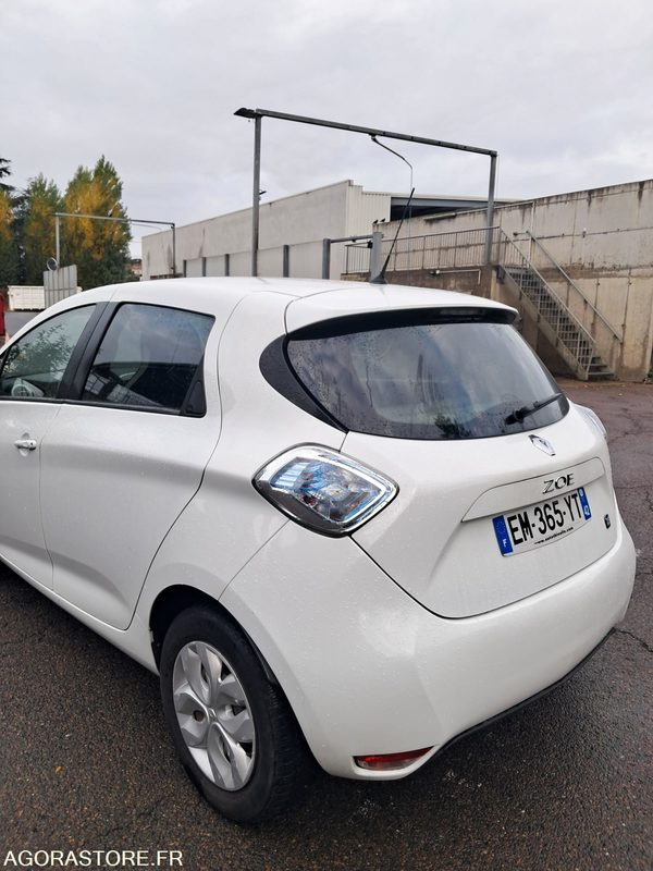 Renault ZOE EM-365-YT - 汽车:图3 Renault ZOE EM-365-YT - 汽车:图3