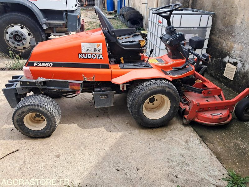 TONDEUSE AUTOPORTEE FRONTALE F3560 KUBOTA - 园林割草机:图2 TONDEUSE AUTOPORTEE FRONTALE F3560 KUBOTA - 园林割草机:图2