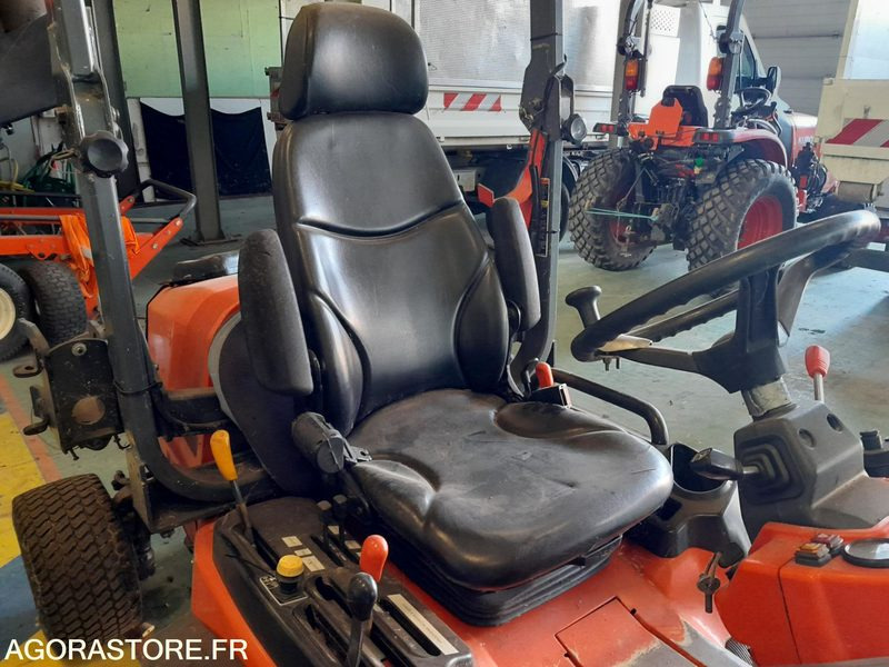 TONDEUSE KUBOTA F3680 DE 2012 - 园林割草机:图5 TONDEUSE KUBOTA F3680 DE 2012 - 园林割草机:图5