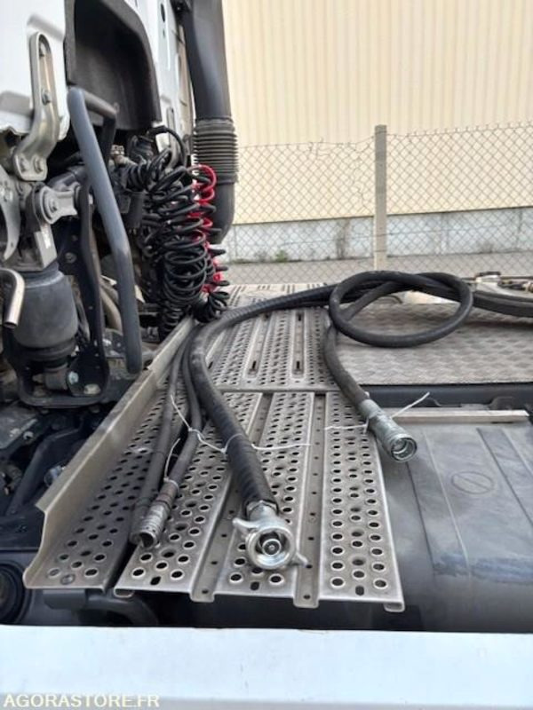 TRACTEUR 4X2 MERCEDES ACTROS 1853 2020 430 000 KM - 牵引车:图3 TRACTEUR 4X2 MERCEDES ACTROS 1853 2020 430 000 KM - 牵引车:图3