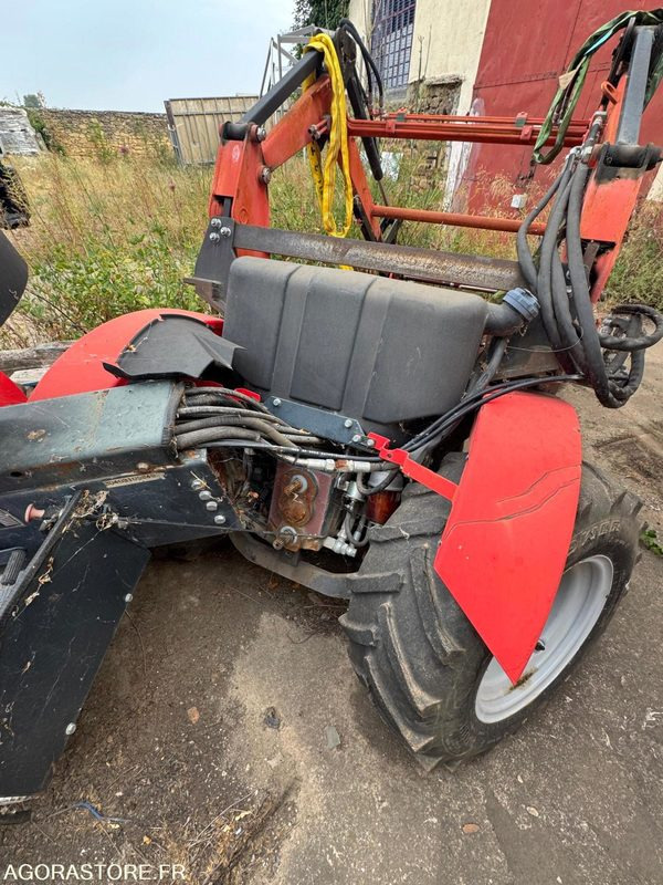 TRACTEUR CARRARO GODET ET MINI PELLE - 农业机械:图4 TRACTEUR CARRARO GODET ET MINI PELLE - 农业机械:图4