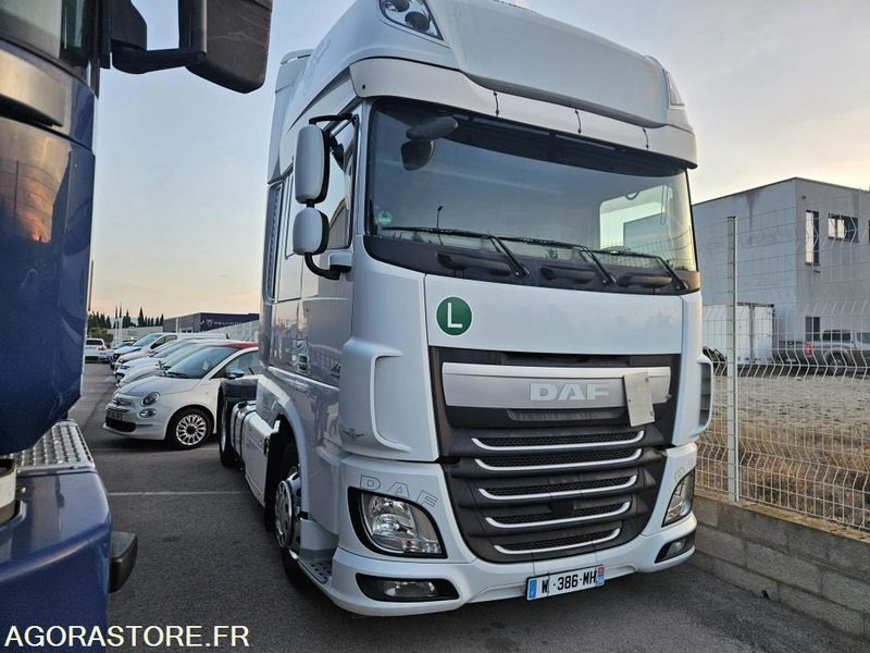 TRACTEUR DAF XF 510 XL - 2016 - 447 120km - TRES BON ETAT - 牵引车:图1 TRACTEUR DAF XF 510 XL - 2016 - 447 120km - TRES BON ETAT - 牵引车:图1