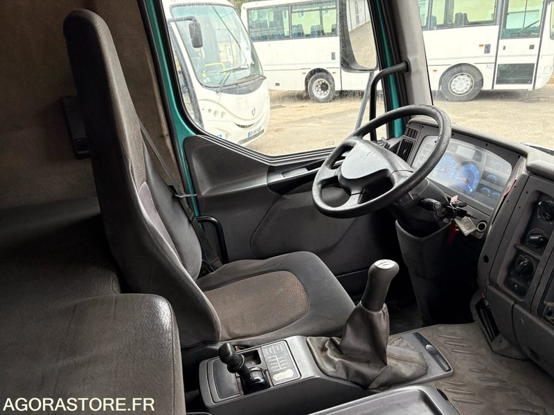 TRACTEUR RENAULT 420 DCI - 牵引车:图5 TRACTEUR RENAULT 420 DCI - 牵引车:图5