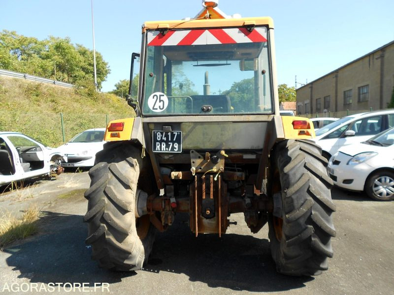 TRACTEUR RENAULT 750 MI - 市政牵引车:图1 TRACTEUR RENAULT 750 MI - 市政牵引车:图1