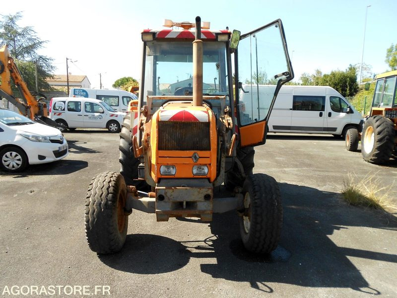 TRACTEUR RENAULT 750 MI - 市政牵引车:图2 TRACTEUR RENAULT 750 MI - 市政牵引车:图2