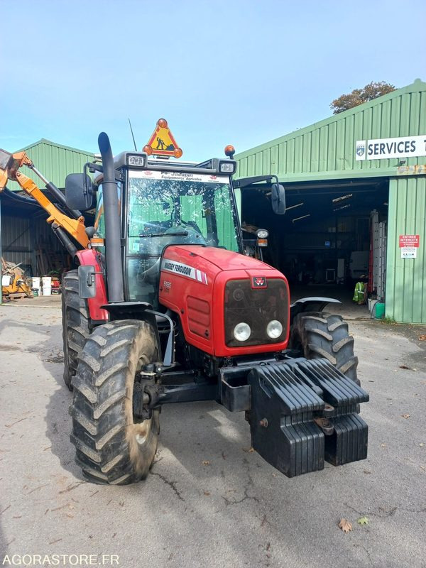 Tracteur Massey Fergusson avec épareuse SMA - 拖拉机:图2 Tracteur Massey Fergusson avec épareuse SMA - 拖拉机:图2