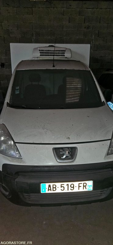 VEHICULE FRIGORIFIQUE PEUGEOT PARTNER AB519FR - 紧凑型面包车:图1 VEHICULE FRIGORIFIQUE PEUGEOT PARTNER AB519FR - 紧凑型面包车:图1