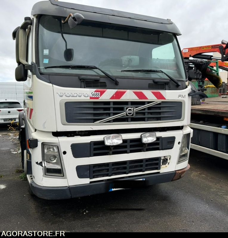 VOLVO 6x2 - FM 380 - 2009 / 380000 KM - 卡车:图1 VOLVO 6x2 - FM 380 - 2009 / 380000 KM - 卡车:图1