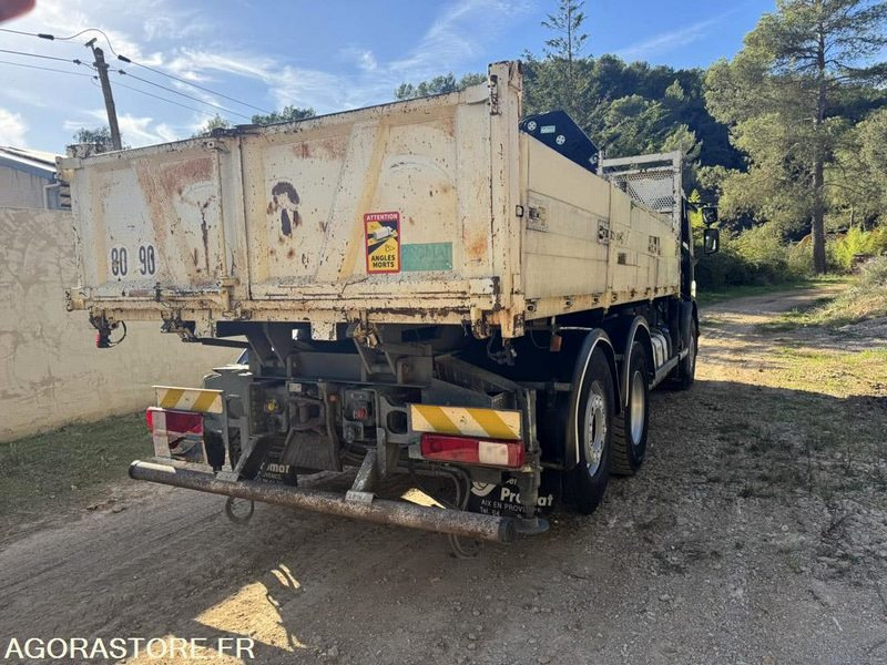 VOLVO 6x2 GRUE HIAB 244-E6 JIB 45X-3 - 2009 - 88 000km - 翻斗车:图5 VOLVO 6x2 GRUE HIAB 244-E6 JIB 45X-3 - 2009 - 88 000km - 翻斗车:图5