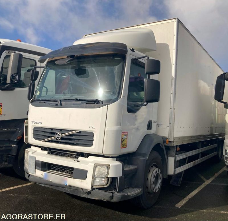 VOLVO FL 290 - 2013 - 568 476km - 牵引车:图1 VOLVO FL 290 - 2013 - 568 476km - 牵引车:图1