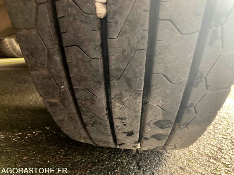 VOLVO FL 290 - 2013 - 568 476km - 牵引车:图4 VOLVO FL 290 - 2013 - 568 476km - 牵引车:图4