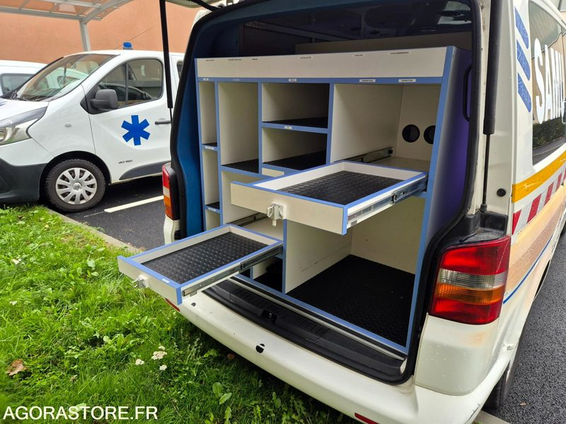 VW TRANSPORTER INTERVENTION SMUR - 无侧窗厢式货车:图5 VW TRANSPORTER INTERVENTION SMUR - 无侧窗厢式货车:图5