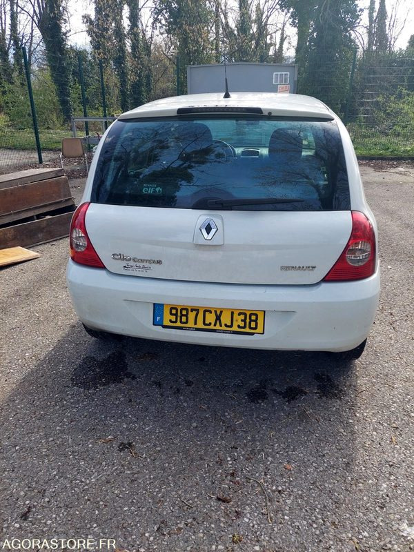 Véhicule Renault Clio - 汽车:图3 Véhicule Renault Clio - 汽车:图3