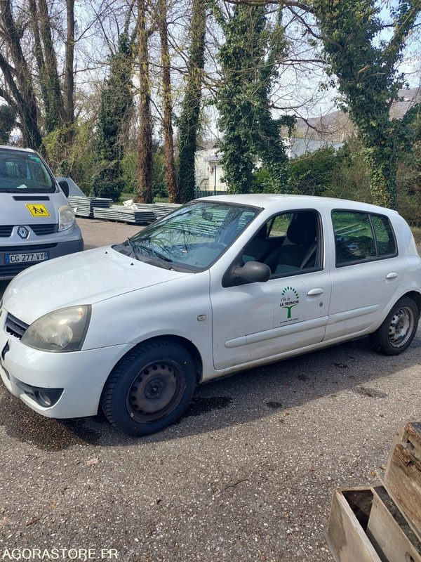 Véhicule Renault Clio - 汽车:图1 Véhicule Renault Clio - 汽车:图1