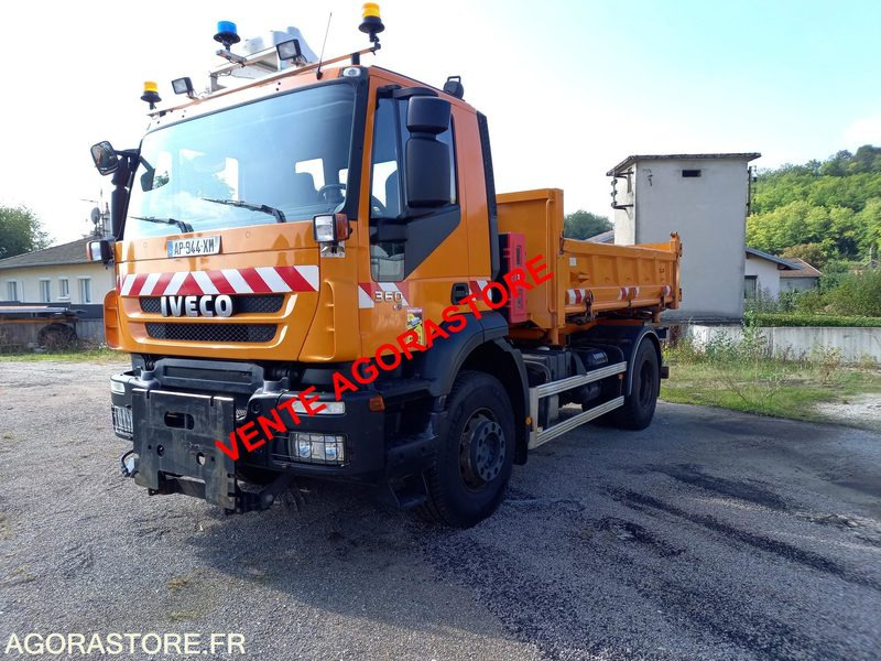 Vends IVECO 4X2 - 卡车:图1 Vends IVECO 4X2 - 卡车:图1
