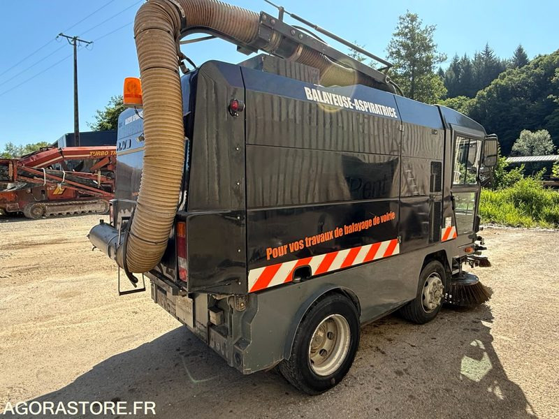 Balayeuse aspiratrice MATHIEUX C 560-2003-6077 Heures - 道路清扫机:图4 Balayeuse aspiratrice MATHIEUX C 560-2003-6077 Heures - 道路清扫机:图4