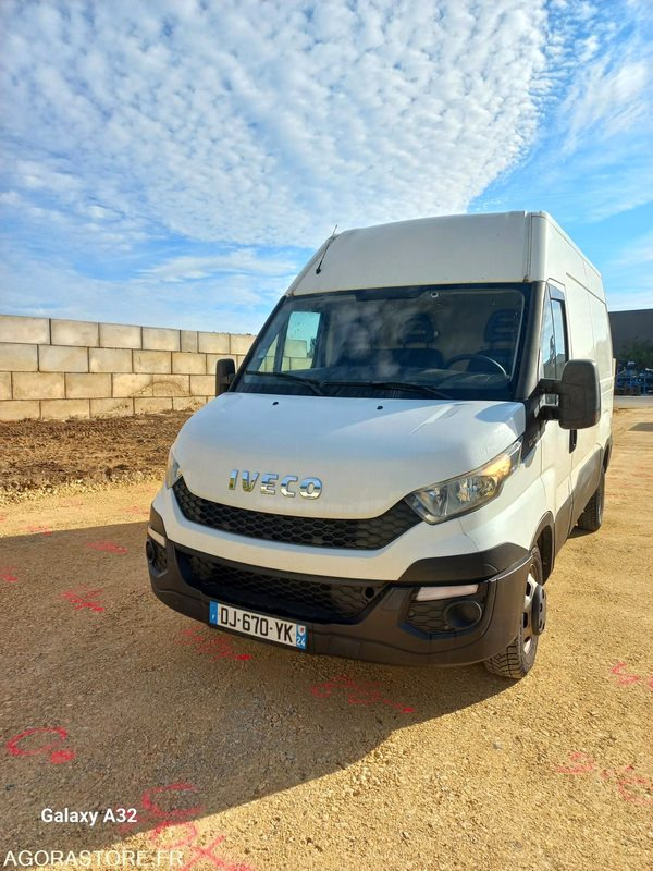 Fourgon iveco - 无侧窗厢式货车:图1 Fourgon iveco - 无侧窗厢式货车:图1