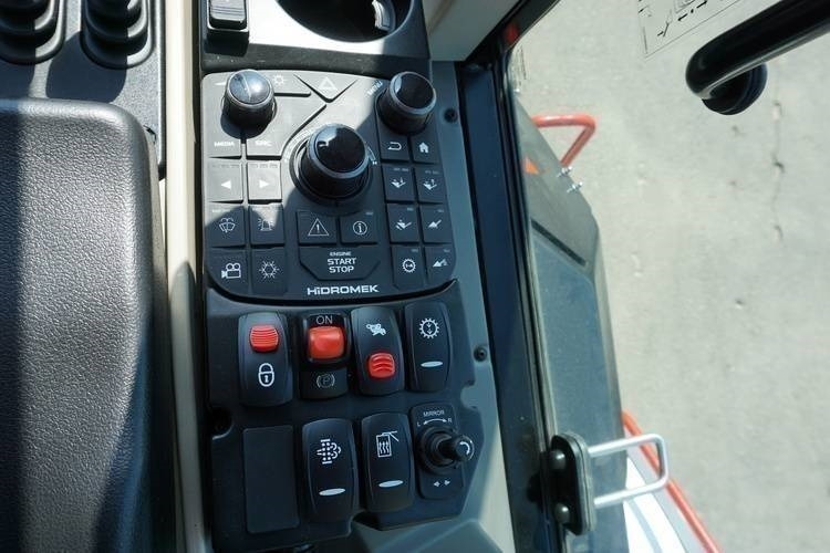 Hidromek HMK 635 WL-5 - 轮式装载机:图5 Hidromek HMK 635 WL-5 - 轮式装载机:图5