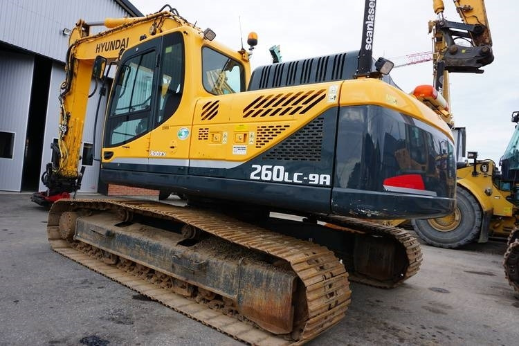 Hyundai R260LC-9A - 履带式挖掘机:图3 Hyundai R260LC-9A - 履带式挖掘机:图3