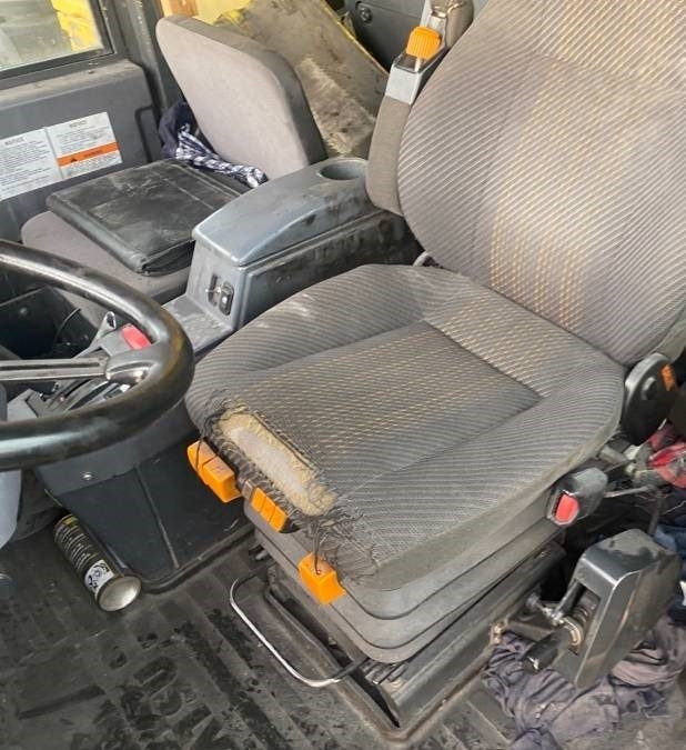 Komatsu HD 405-7 - 未铰接自卸车/ 运石车:图2 Komatsu HD 405-7 - 未铰接自卸车/ 运石车:图2