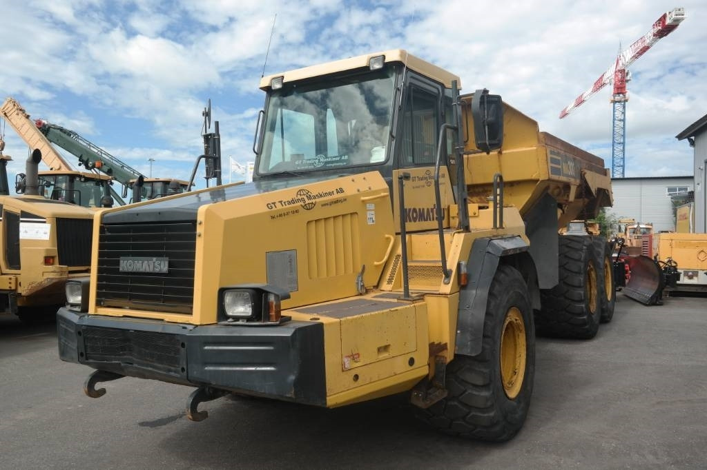 Komatsu HM 300-2 - 铰接式自卸车:图3 Komatsu HM 300-2 - 铰接式自卸车:图3