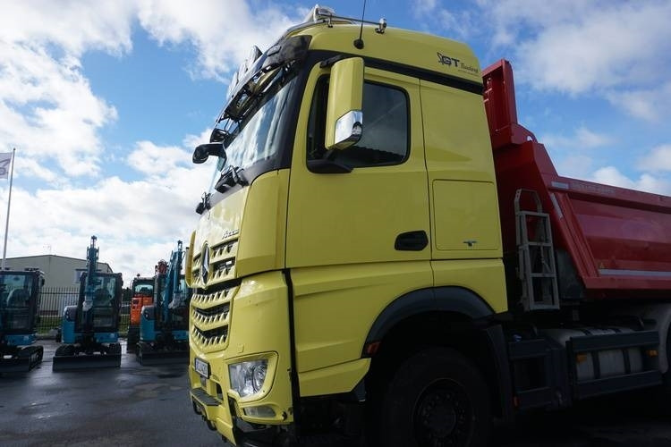 Mercedes-Benz Arocs 3263 , 8x4 Tridem - 翻斗车:图4 Mercedes-Benz Arocs 3263 , 8x4 Tridem - 翻斗车:图4
