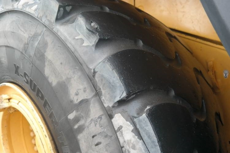 Volvo L220G - 轮式装载机:图5 Volvo L220G - 轮式装载机:图5