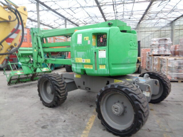 Genie Z45/25 - 铰接臂:图1 Genie Z45/25 - 铰接臂:图1