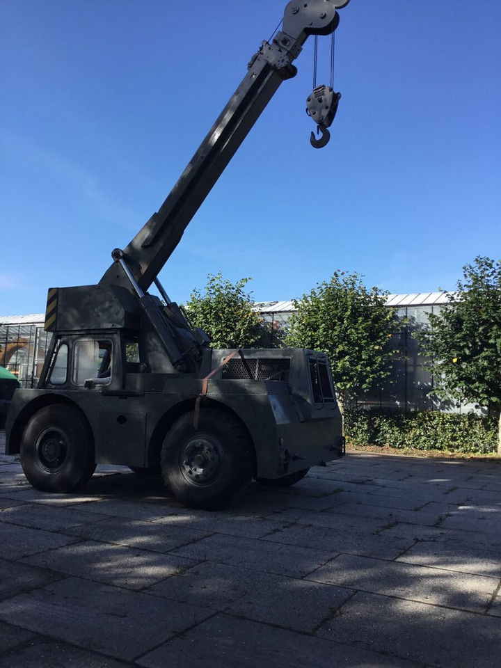 Grove Iron Fairy Saphire - 全地形起重机:图2 Grove Iron Fairy Saphire - 全地形起重机:图2