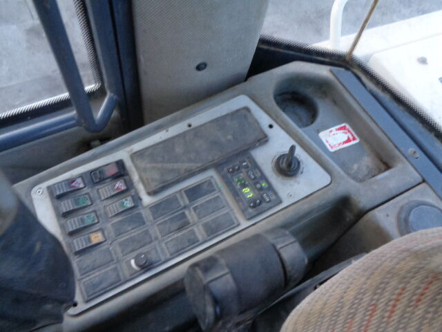 Terex TL160 - 轮式装载机:图4 Terex TL160 - 轮式装载机:图4