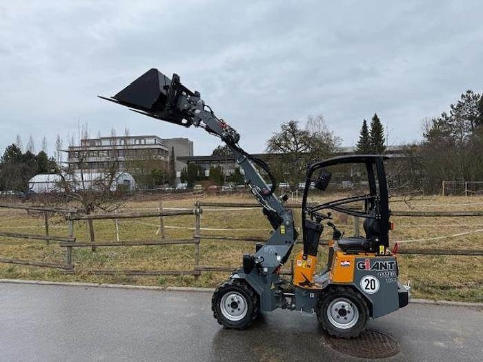 GiANT G1100 - 轮式装载机:图1 GiANT G1100 - 轮式装载机:图1