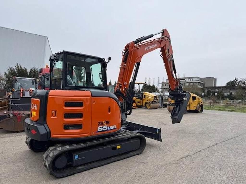 Hitachi ZX65 USB-6  - 小型挖掘机:图2 Hitachi ZX65 USB-6  - 小型挖掘机:图2