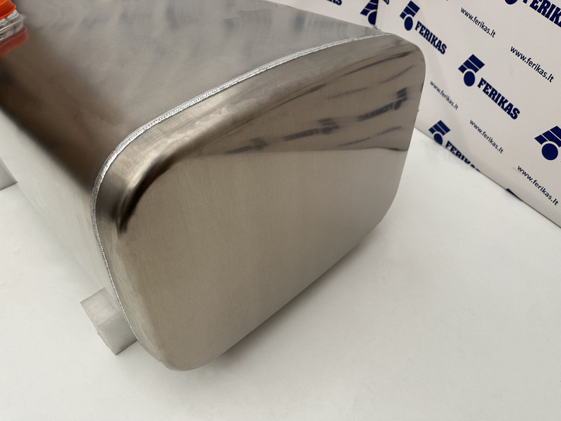 Iveco New aluminum fuel tank 350L - 燃料箱 适用于 卡车:图2 Iveco New aluminum fuel tank 350L - 燃料箱 适用于 卡车:图2