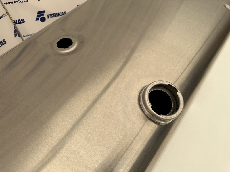 MAN New aluminum fuel tank 600L - 燃料箱 适用于 卡车:图4 MAN New aluminum fuel tank 600L - 燃料箱 适用于 卡车:图4