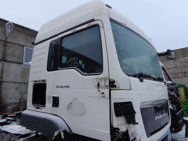 MAN TGS good condition cab ( EUROPE DELIVERY ) - 驾驶室和内部 适用于 卡车:图2 MAN TGS good condition cab ( EUROPE DELIVERY ) - 驾驶室和内部 适用于 卡车:图2