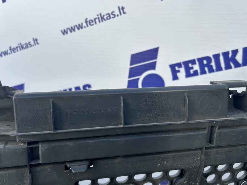 引擎罩 适用于 卡车 Mercedes-Benz bonnet grill：图7